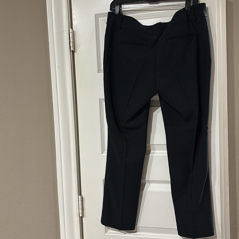 Brand new slim ankle pant. - Picture 4 of 5